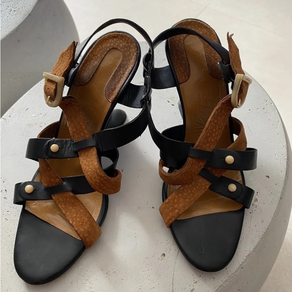 Salvatore Ferragamo  black and crème/brown straps, pearl details. Size 9.5.